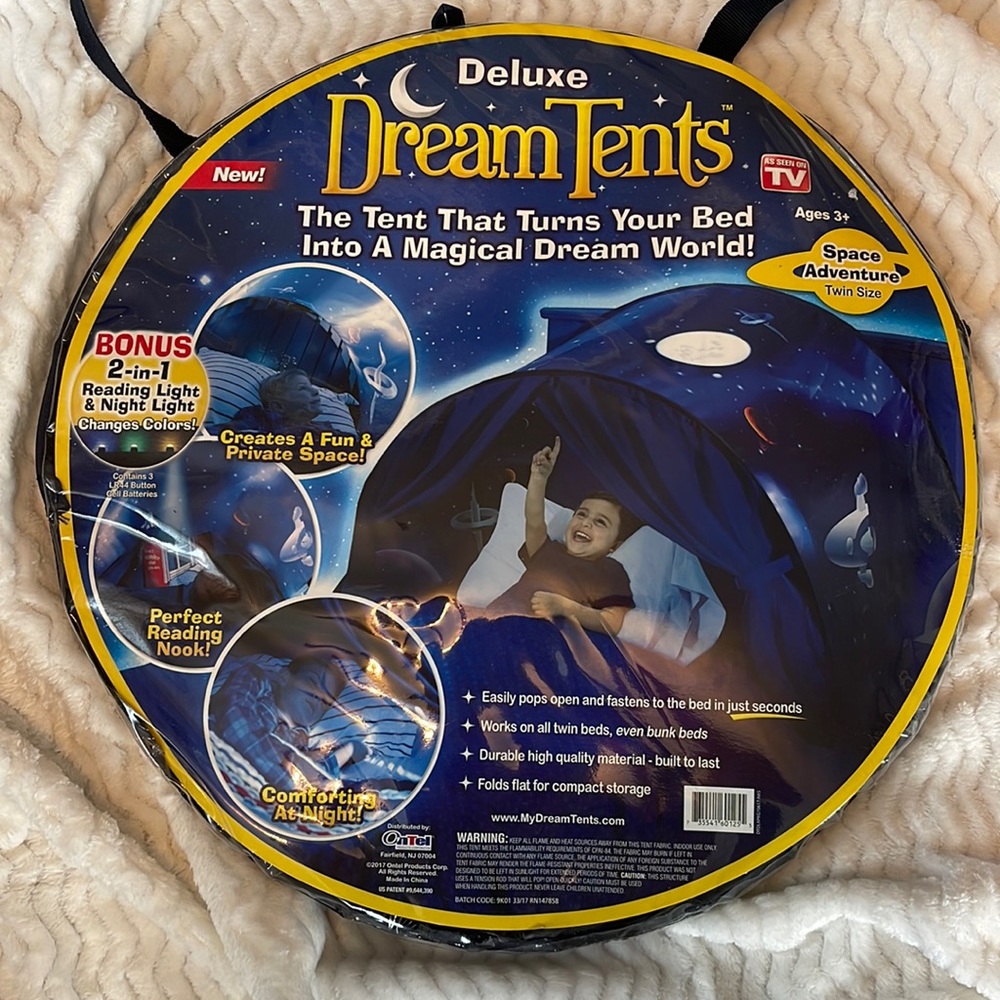 Deluxe Dream Tent- Space Adventures